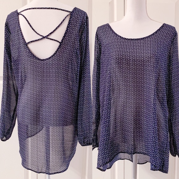 Charming Charlie Tops - $5 Clearout!! Charming Charlie Flowy Blouse